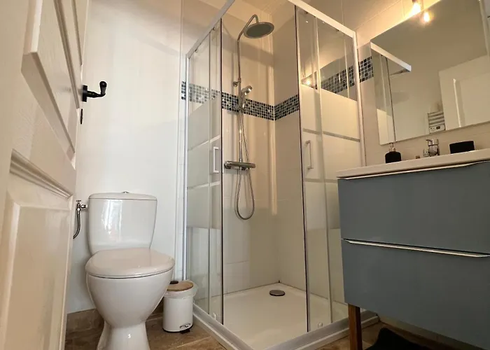 - Les Traversieres Nyaraló