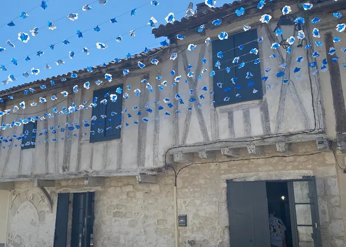 - Les Traversieres Nyaraló